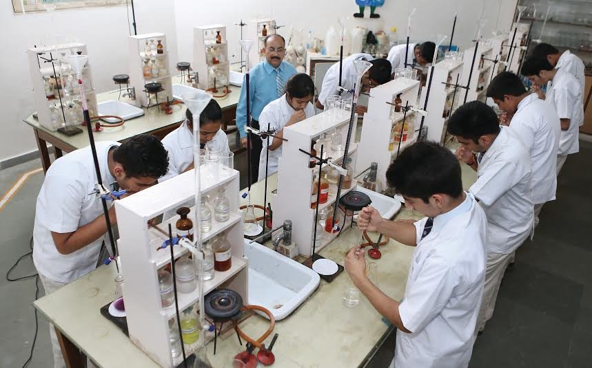 chemistry laboratory picture the aryan school